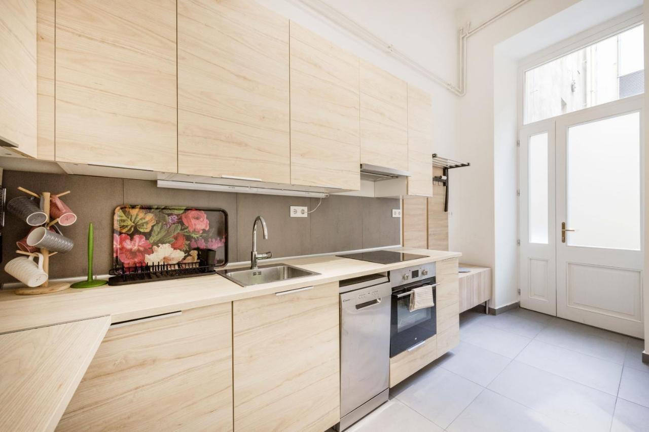 Elegant Apartment In Super Central Location Βουδαπέστη Εξωτερικό φωτογραφία